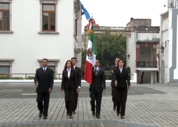 ESCOLTAS DE BANDERA PARA CEREMONIAS CIVICAS